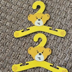 Build a bear workshop clothes, hangers